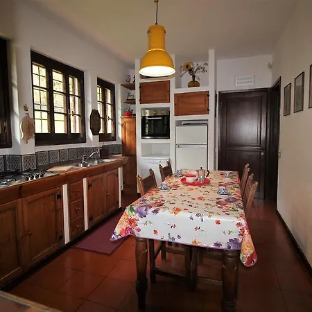 Graziella's Vila Arona